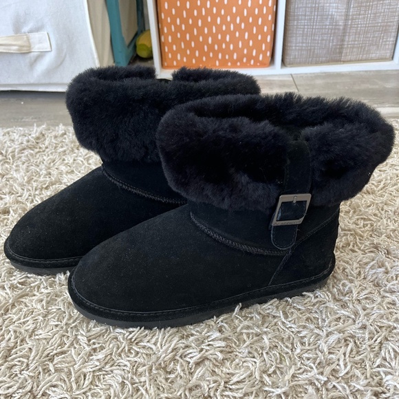 BearPaw Shoes - Womens Black Bearpaw Winter Boots Size 10